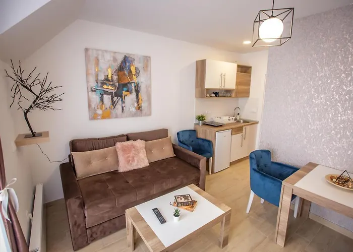 View Dvori E25 Apartman