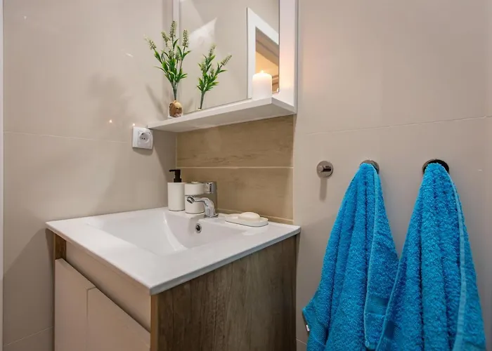 View Dvori E25 Apartman *